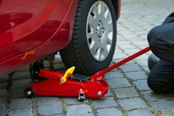 how to jack up a c6 corvette with a floor jack